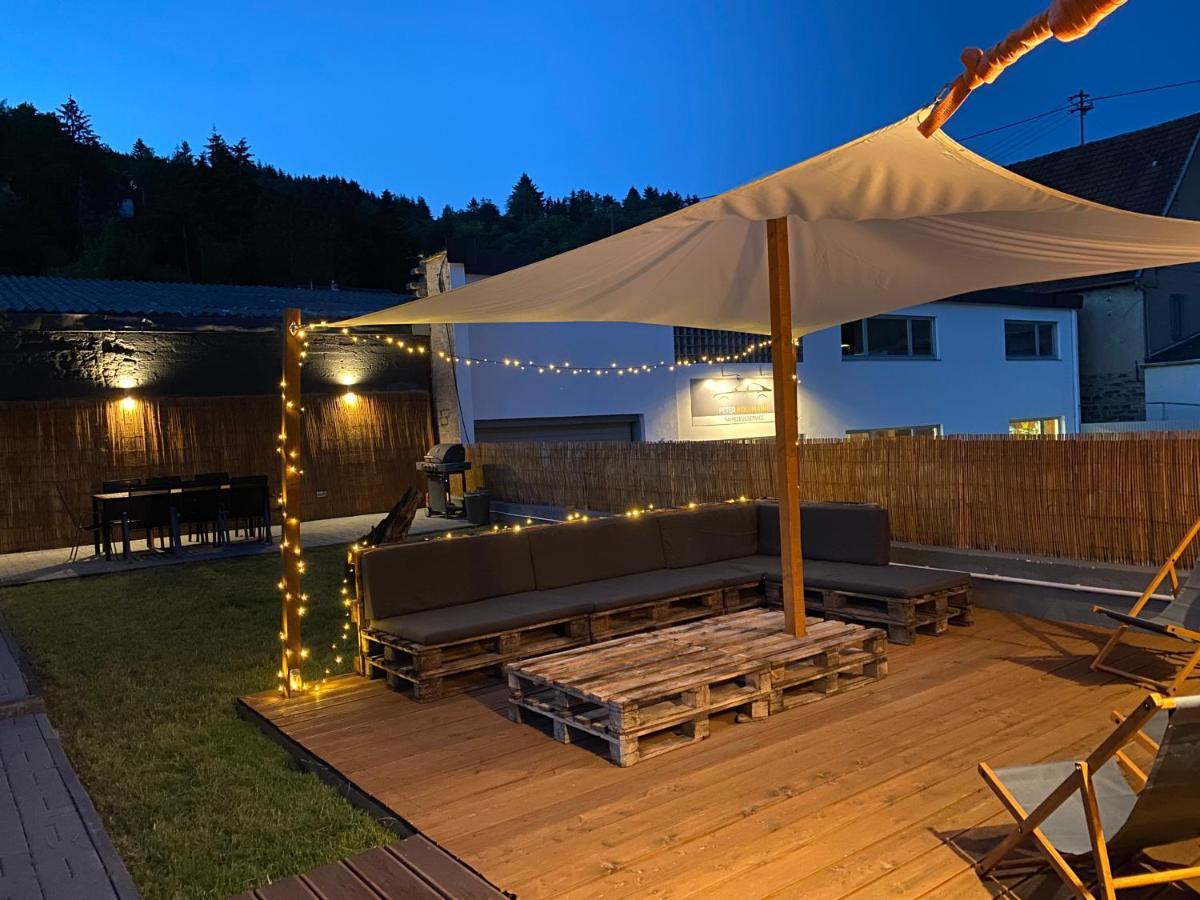 Nuerburgring Industrial Design House, Grosser Garten, Bbq Adenau Buitenkant foto